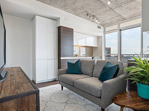 20 Minowan Miikan Lane #907, Toronto