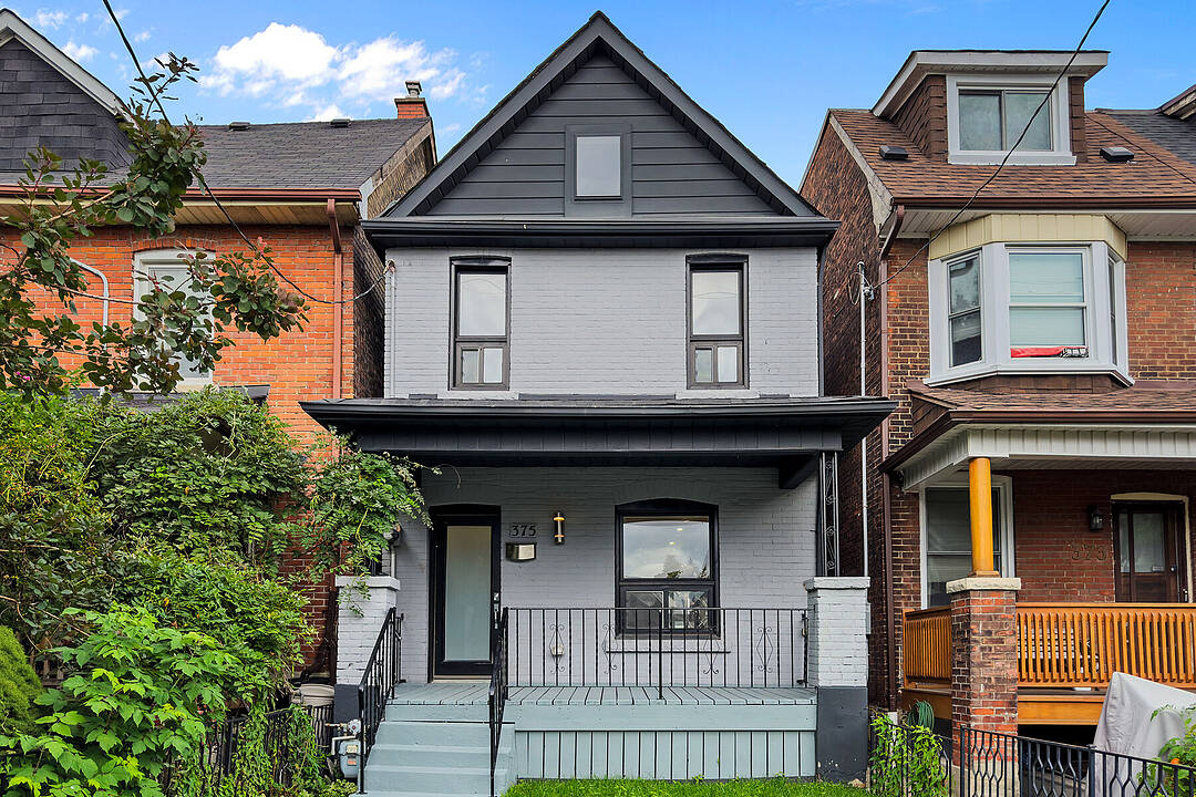 375 Westmoreland Ave, Toronto, Ontario