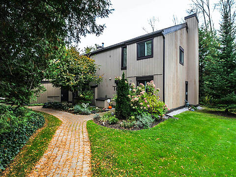 110 Escarpment Crescent, Collingwood