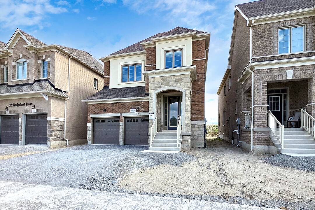 30 Bridgeland Dr S, Whitby, Ontario