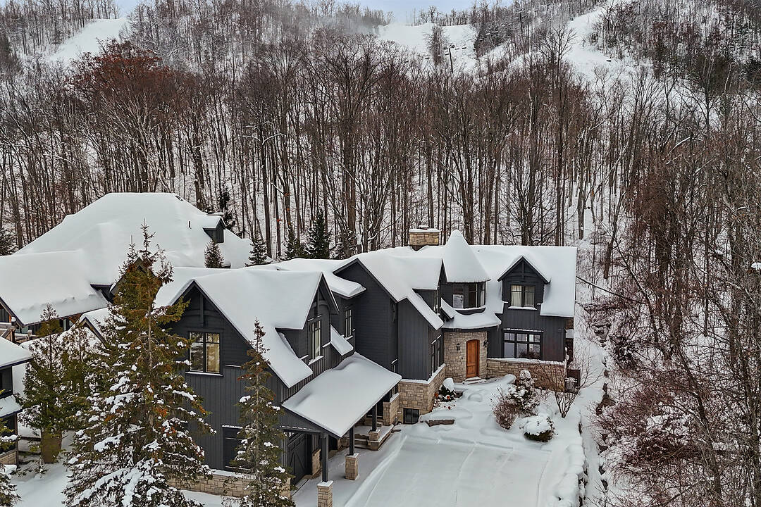 108 Hemlock Court, Blue Mountains, Ontario