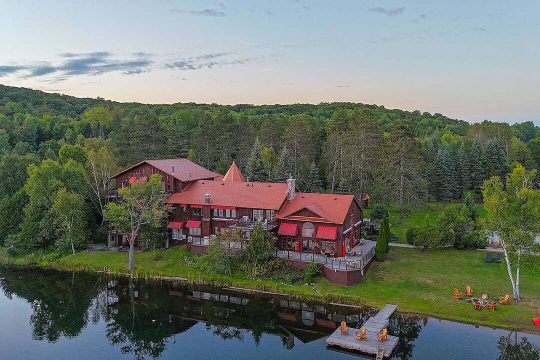 2004A, 2004B, 2 Bay Lake Rd, Bancroft, Ontario