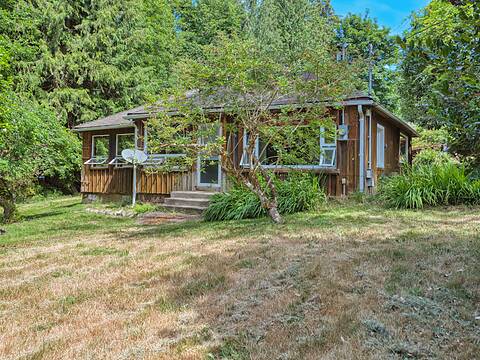 8200 Redrooffs Road, Halfmoon Bay