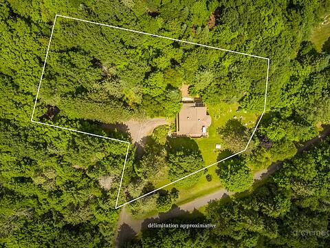 569 Ch. de la Rivière, Piedmont