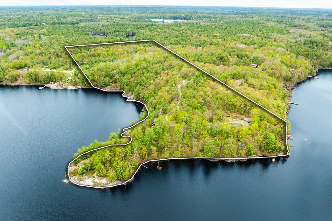 1074 Cooks Road, Gravenhurst, Ontario