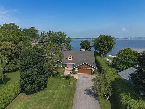 16 Place du Moulin, L'île-Bizard / Sainte-Geneviève