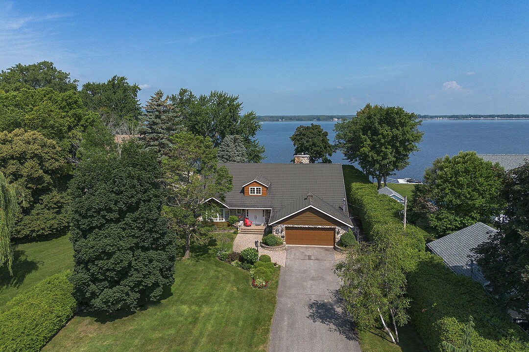 16 Place du Moulin, L'île-Bizard / Sainte-Geneviève, Québec