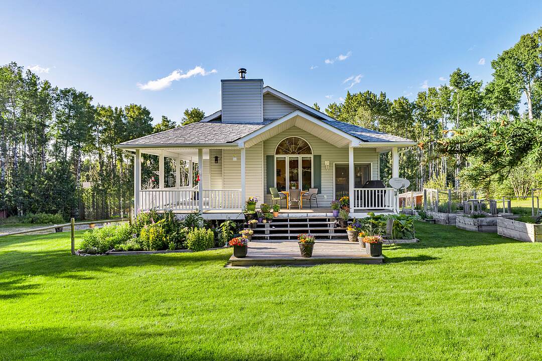 17 Alder Green, Rural Clearwater County, Alberta