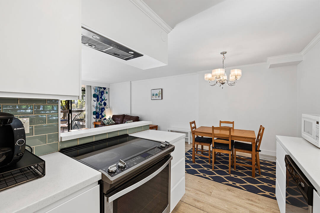 5932 Patterson Avenue #209, Burnaby, British Columbia