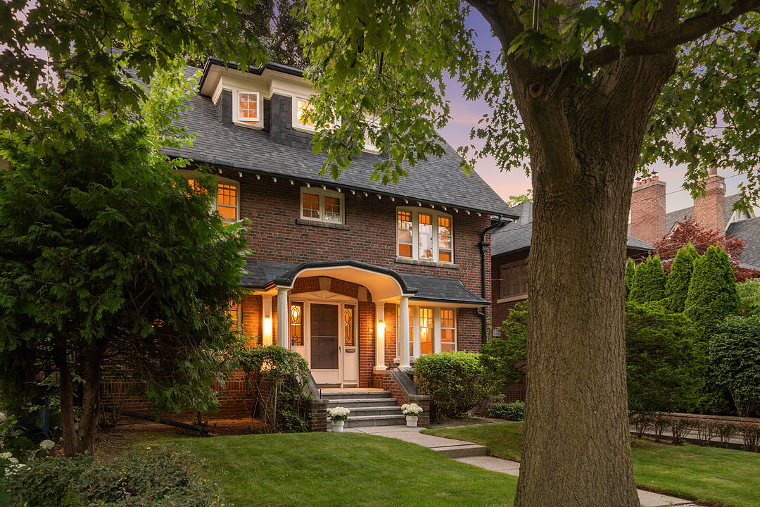 36 Glenview Ave, Toronto, Ontario