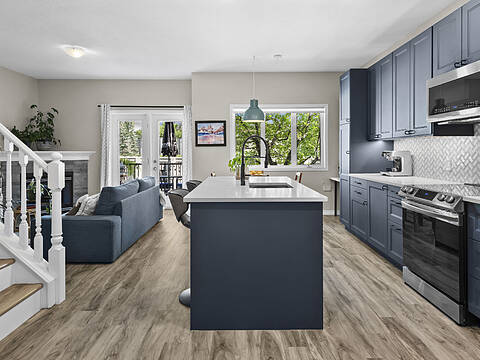 96 Simcoe Place SW, Calgary