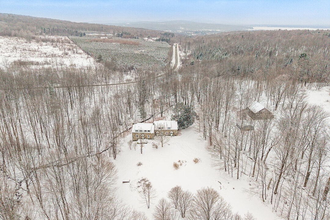 115 Ch. Spring Hill, Lac-Brome, Québec