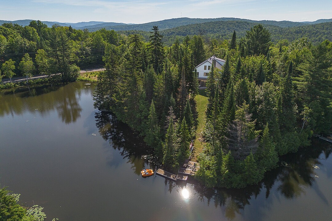 76 Rue de la Paix, Morin-Heights, Québec
