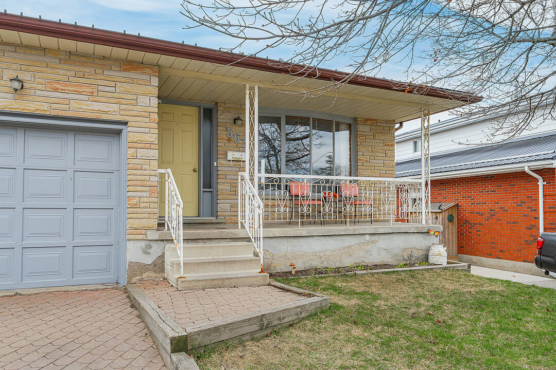 563 Champlain Boulevard, Cambridge, Ontario