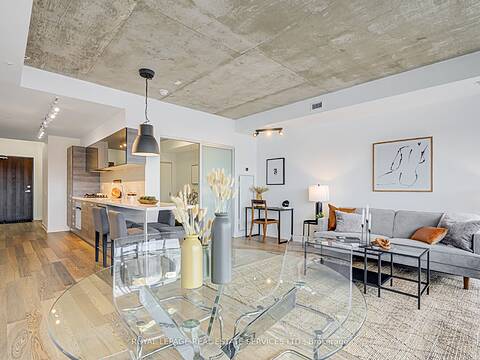 1239 Dundas St W #404, Toronto