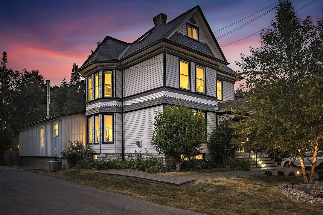 29 Queen St, Prince Edward County, Ontario