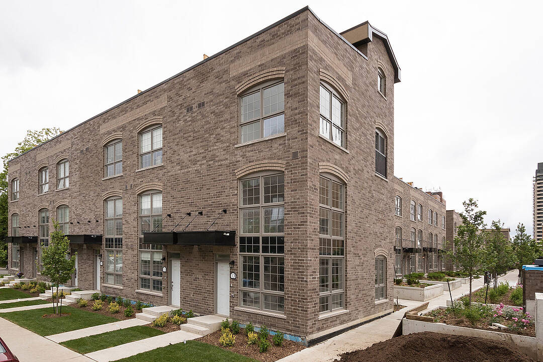 13 Powerhouse St, Toronto, Ontario
