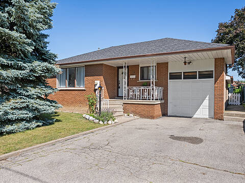 76 Lawnside Dr, Toronto