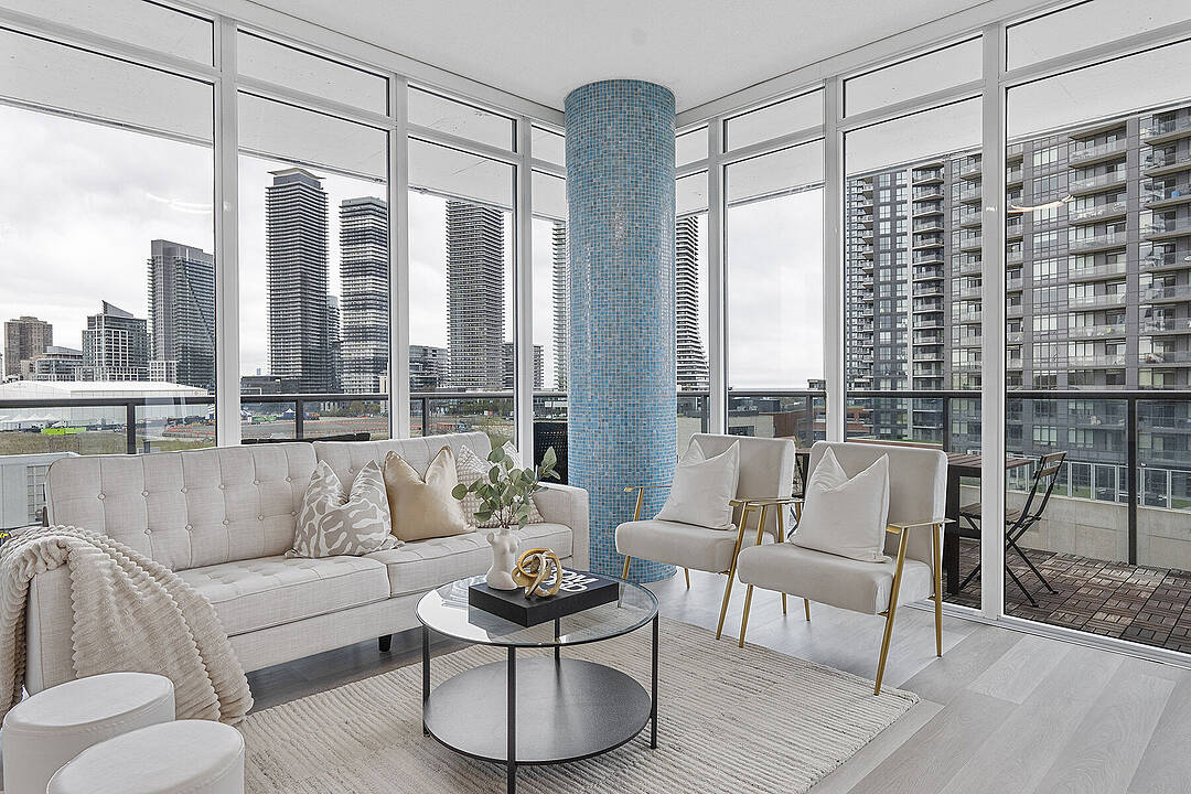 88 Park Lawn Rd #608, Toronto, Ontario