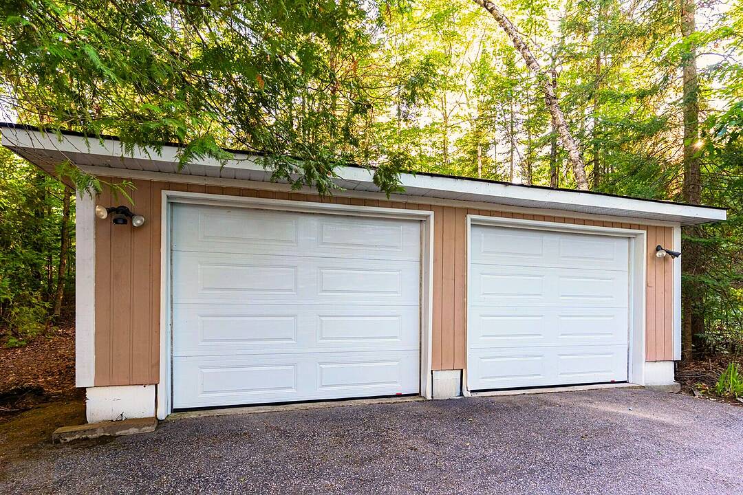 94 Wilkinson Dr, Kawartha Lakes, Ontario