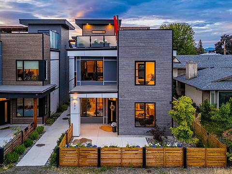 796 Wardlaw Avenue, Kelowna