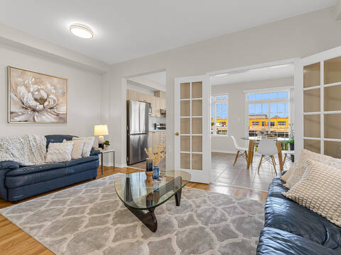 3287 Sunlight St, Mississauga