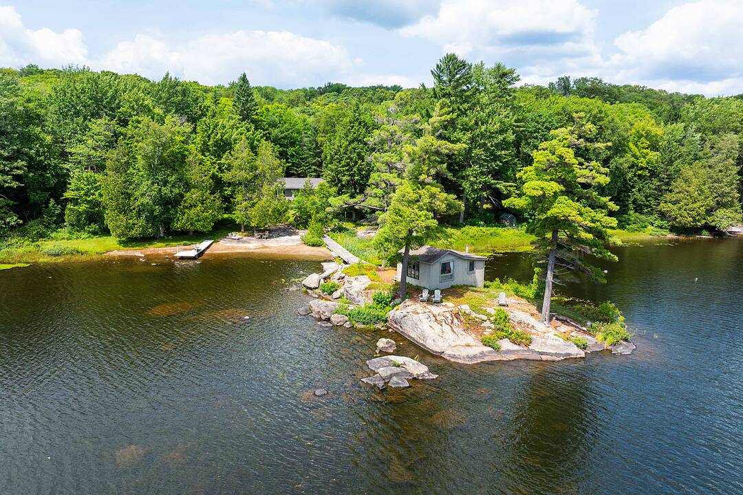 1059 N. Tooke Lake Road, Lake of Bays, Ontario