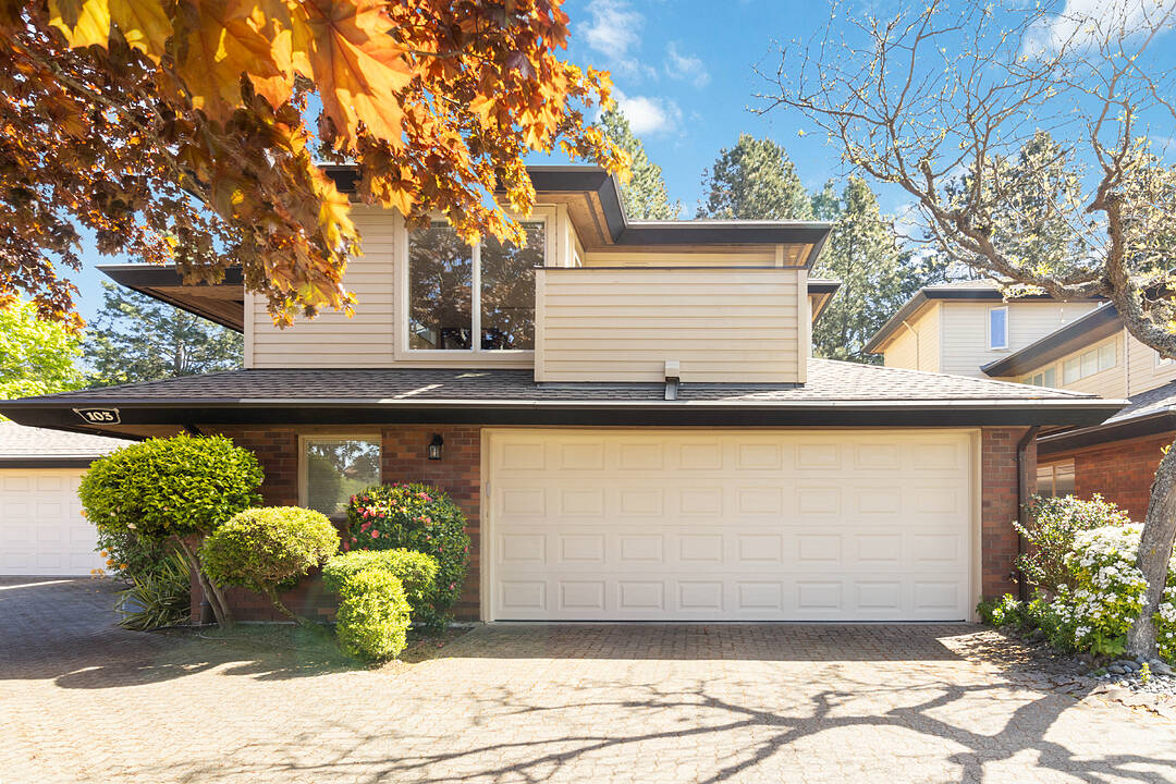 103-2345 Cedar Hill Cross Road, Oak Bay, British Columbia