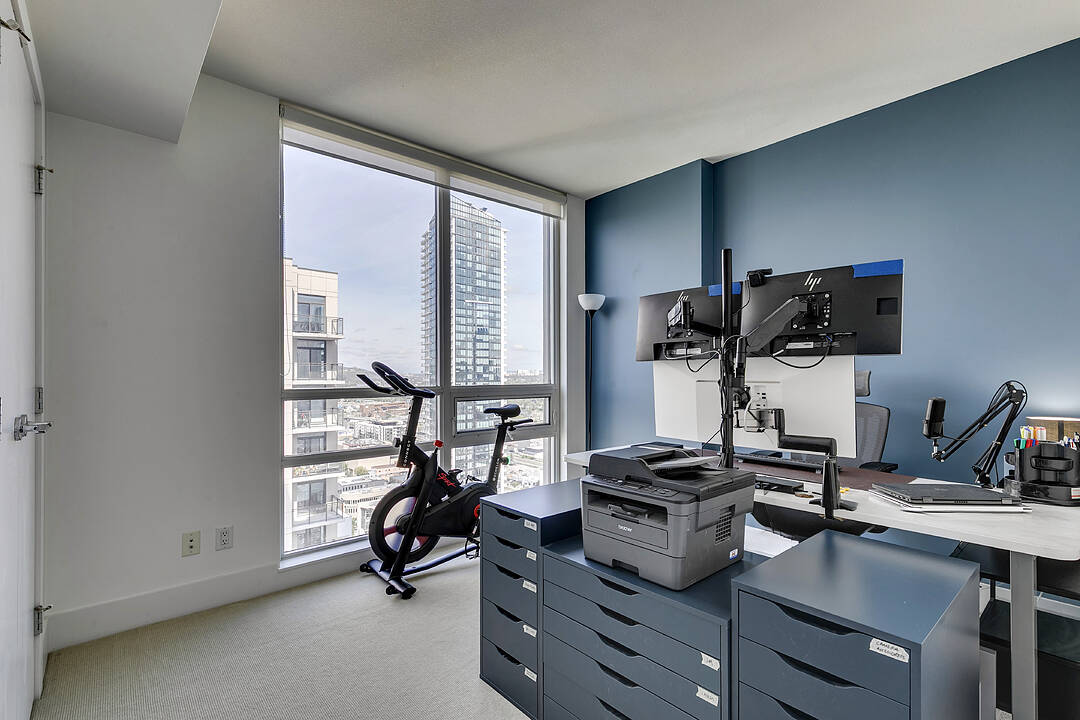 1111 10 Street SW #2401, Calgary, Alberta