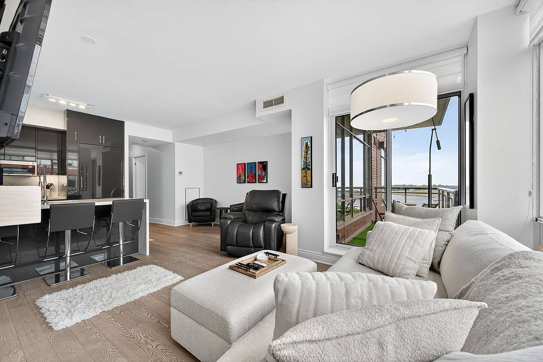 500 Queens Quay W #916E, Toronto, Ontario
