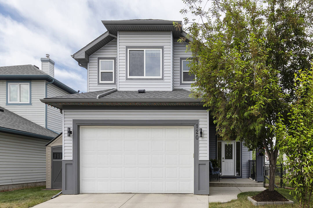 120 West Creek Close, Chestermere, Alberta