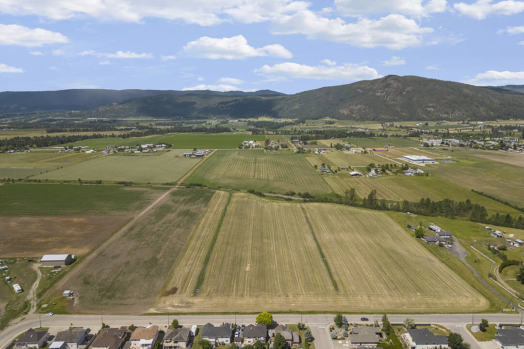 2049 Okanagan Street, Armstrong, British Columbia