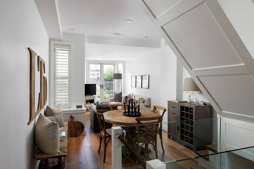 116 Shaftesbury Ave, Toronto, Ontario