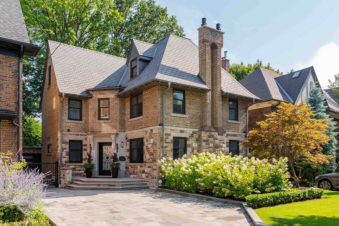 23 Douglas Dr, Toronto, Ontario