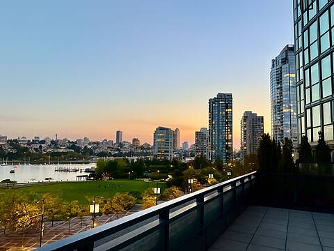 706-289 Drake Street, Vancouver