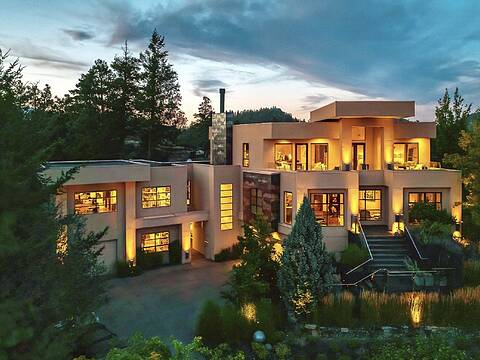 1180 Stoneypointe Court, Kelowna