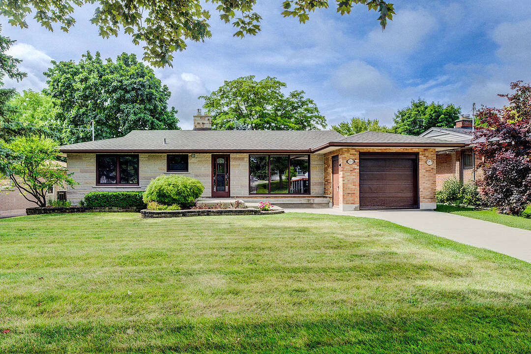 155 Gatewood Road, Kitchener, Ontario