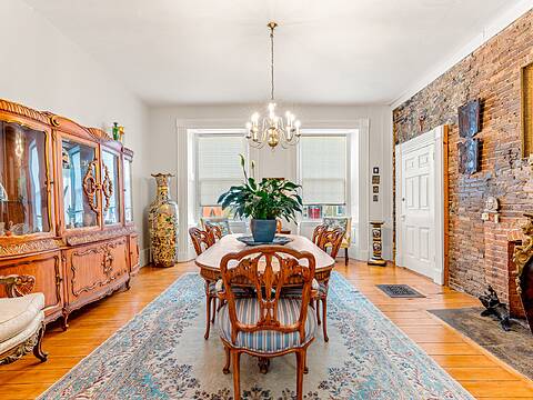 30 Apple Street, Brockville