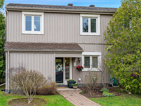 565 Oxbow Crescent #5, Collingwood