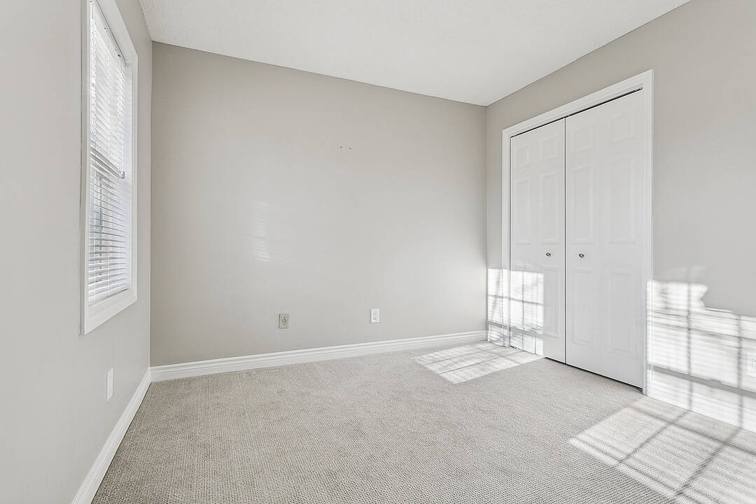 43 Shore Gardens, Oakville, Ontario