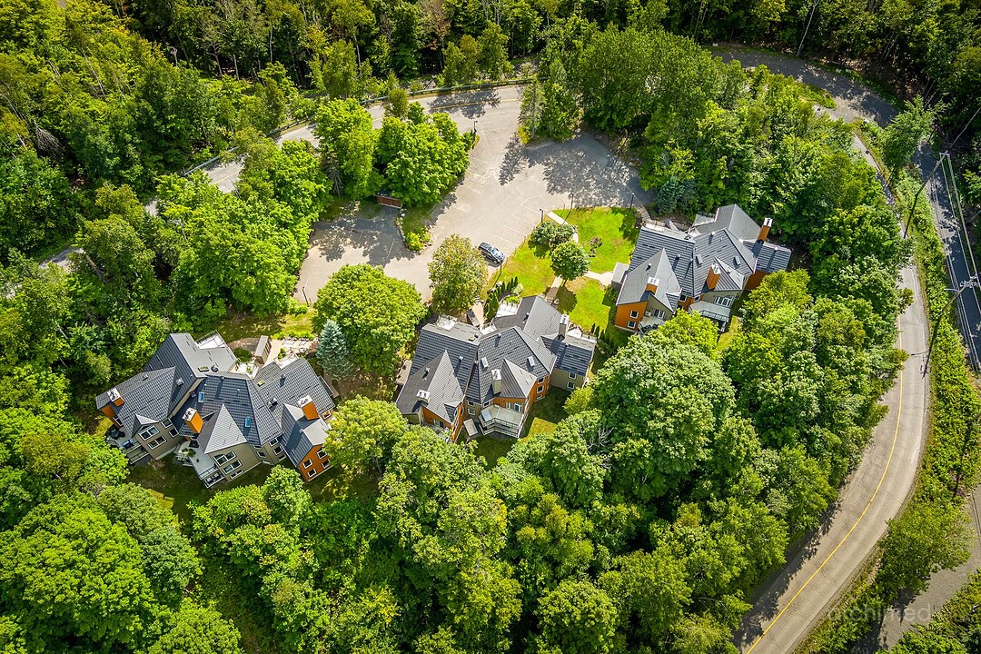 113 Mtée Victor-Nymark, Saint-Sauveur, Quebec, Québec