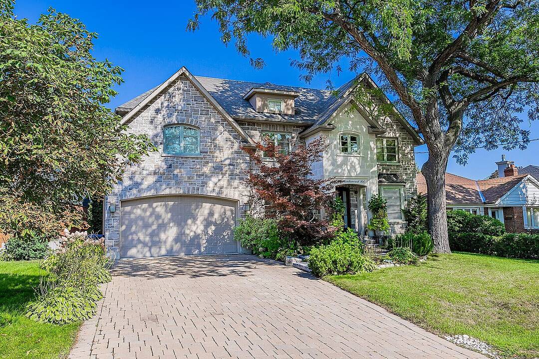 44 Meadowcrest Rd, Toronto, Ontario