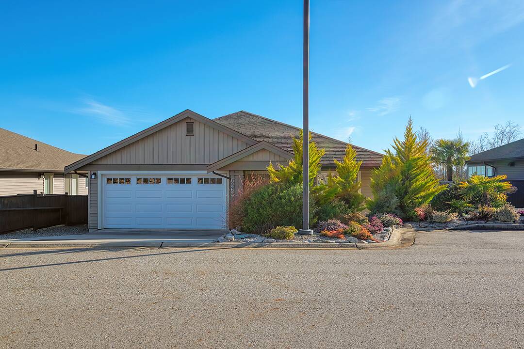 6263 Apollo Road, Sechelt, British Columbia
