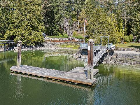 5400 Sans Souci Road, Halfmoon Bay