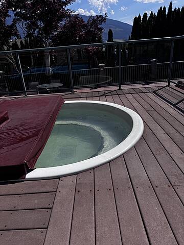 201-1002 Riverside Avenue, Sicamous