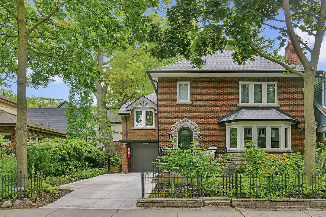 568 Windermere Ave, Toronto, Ontario