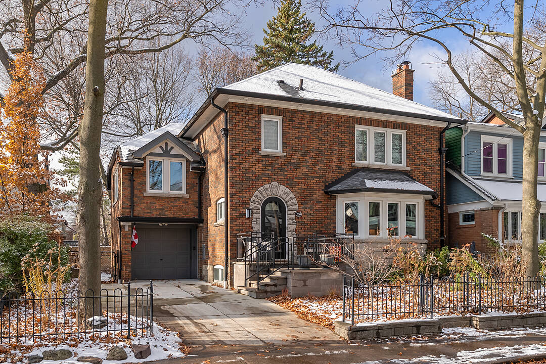 568 Windermere Ave, Toronto, Ontario