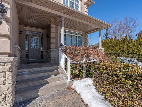 186 Weaver Crt, Vaughan