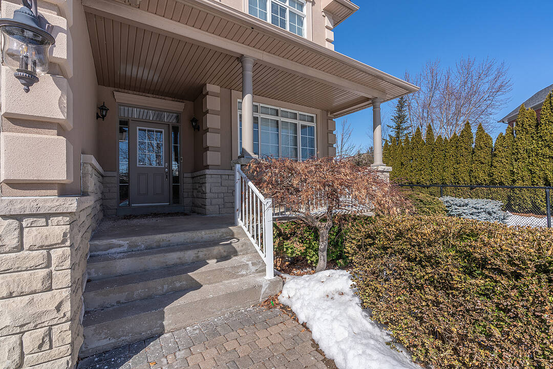 186 Weaver Crt, Vaughan, Ontario
