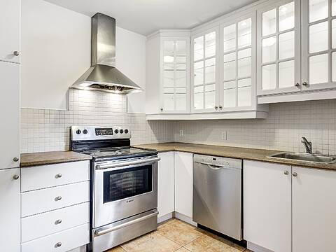 1500 Av. des Pins O., Apt. 401, Ville-Marie